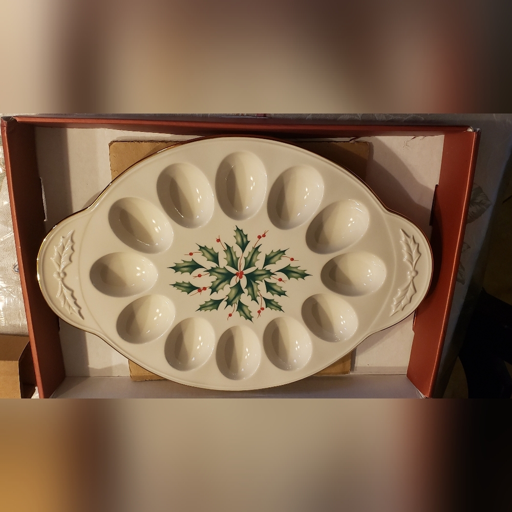 LENOX NEW HOLIDAY EGG SERVING platter